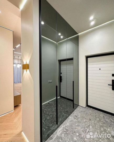 Шкаф прихожая новая