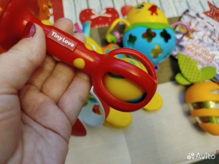 Развивающие игрушки для малышей