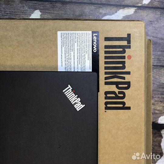 Lenovo Thinkpad x260 i5-6x 8GB 512SSD