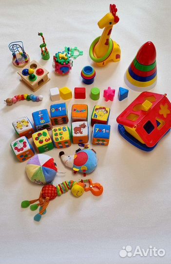 Развивающие игрушки пакетом