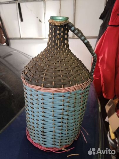 Бутылка стеклянная большая под вино