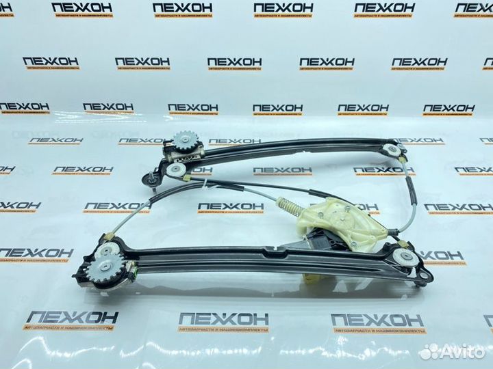 Стеклоподъемник передний правый Maserati Levante