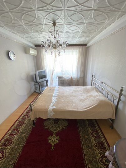 3-к. квартира, 80 м², 2/5 эт.