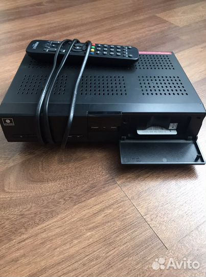 Приставка-Ресивер humax VA-4SD