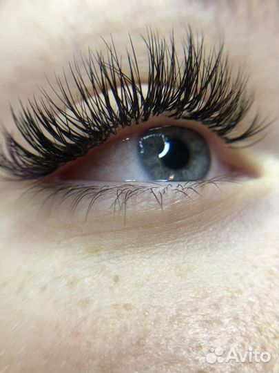 Наращивание ресничек