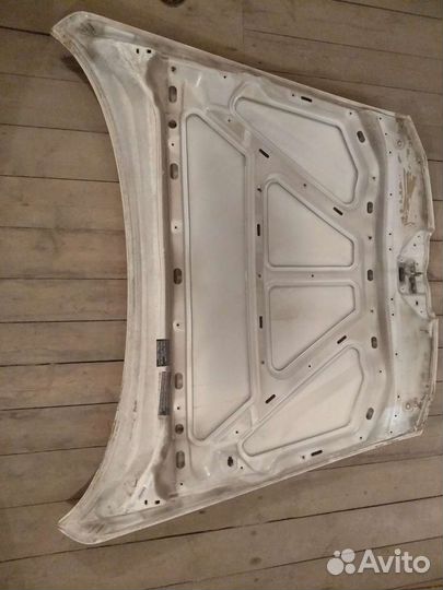 Капот альфа ромео