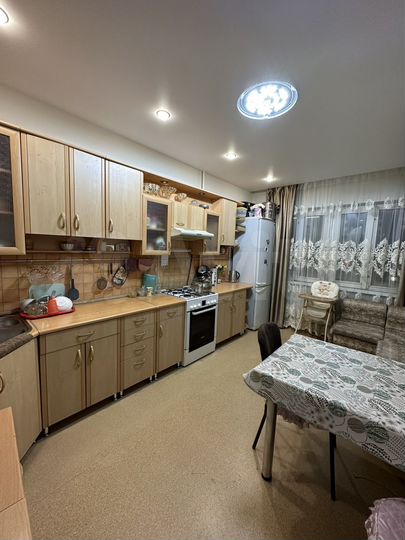 2-к. квартира, 73 м², 4/6 эт.