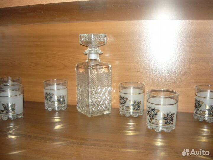 Графин и 6 стаканов