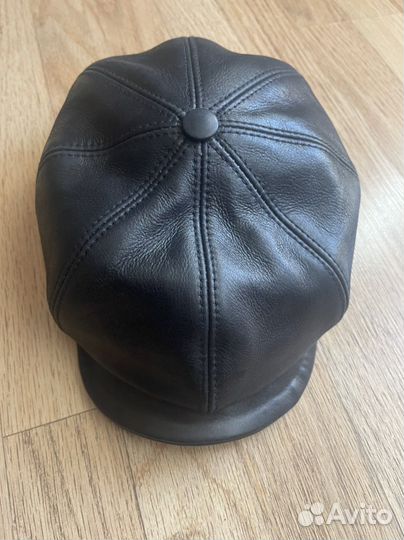 Мужская кожаная кепка