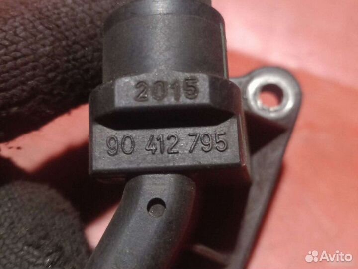 Датчик положения распредвала Opel Vectra B