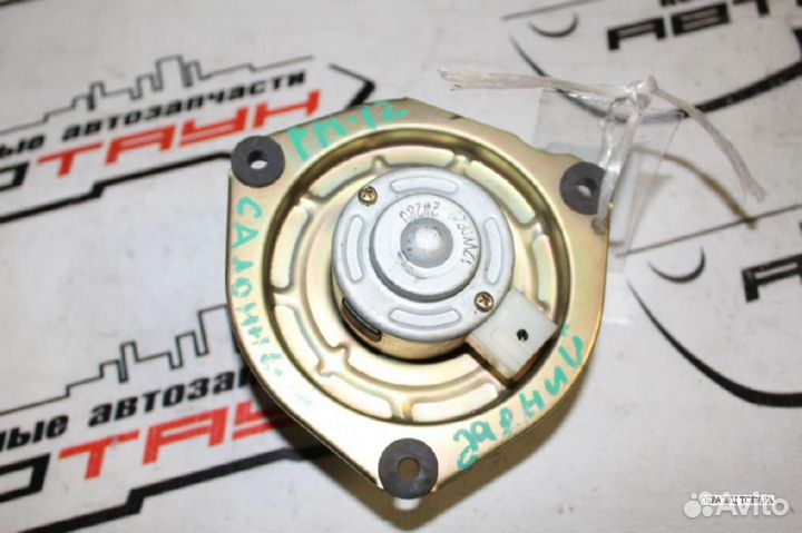 Моторчик печки nissan liberty PM12 PNM12 RM12 RNM1