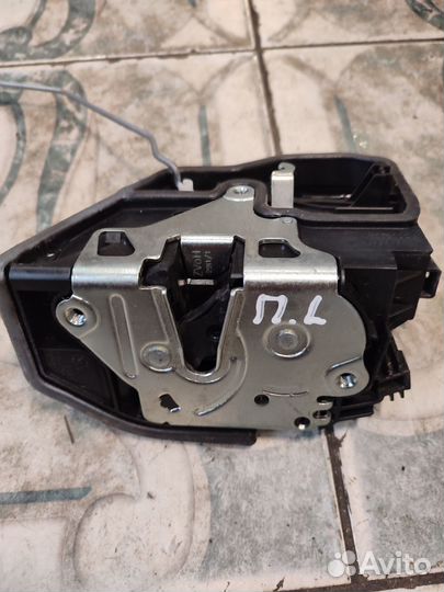 Замок двери BMW F10