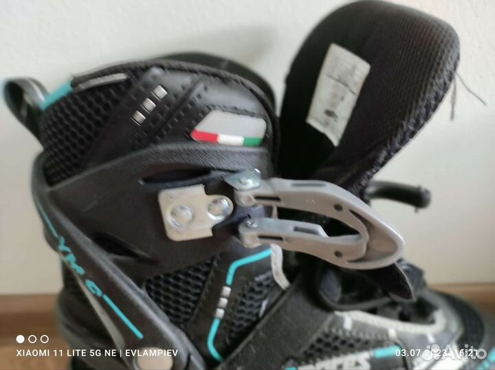 Роликовые коньки