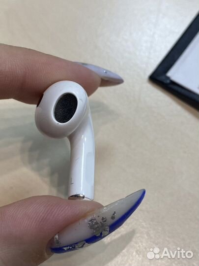 Левый, правый наушник Apple AirPods 2 pro 3