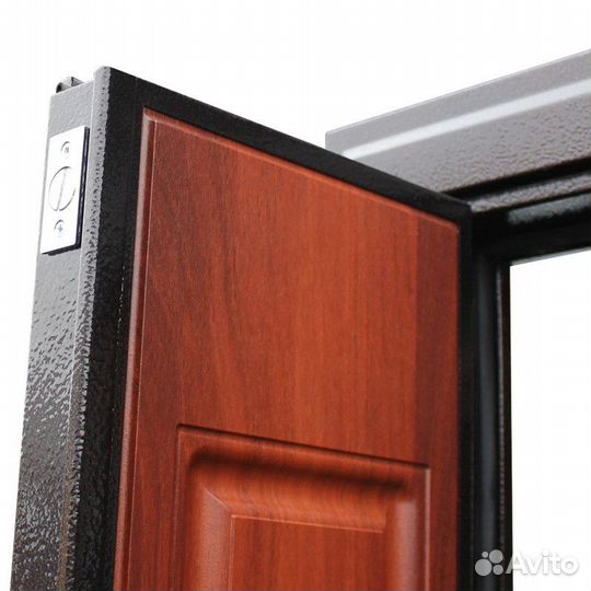 Входная дверь