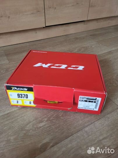 Коньки хоккейные профессиональные