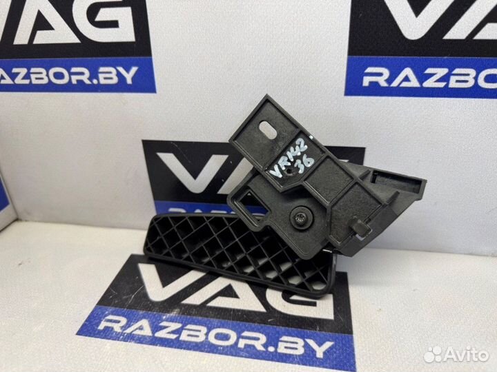 Volkswagen Passat B82016 517823633AVR142-36