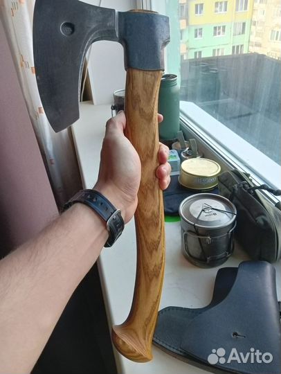 Продам топор 