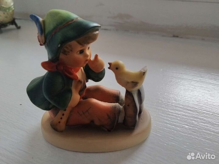 Фарфоровая статуэтка hummel goebel