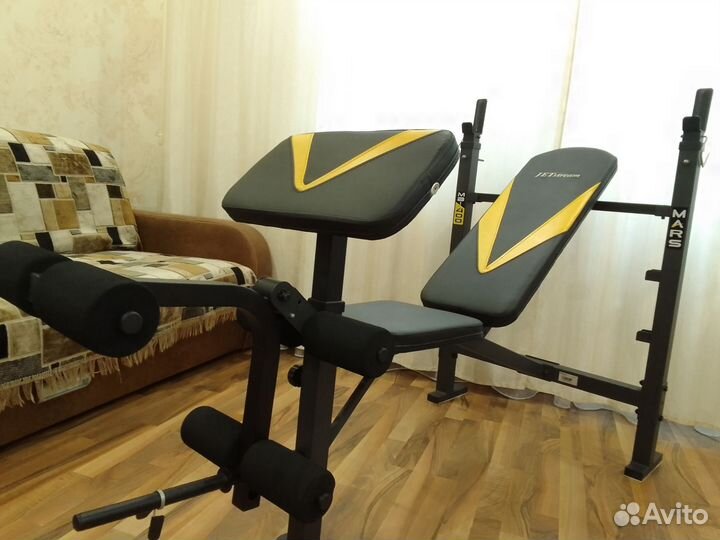 Скамья для жима со стойками