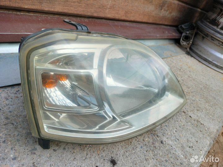 Фара правая Renault Logan седан 1.6 K7M 2011