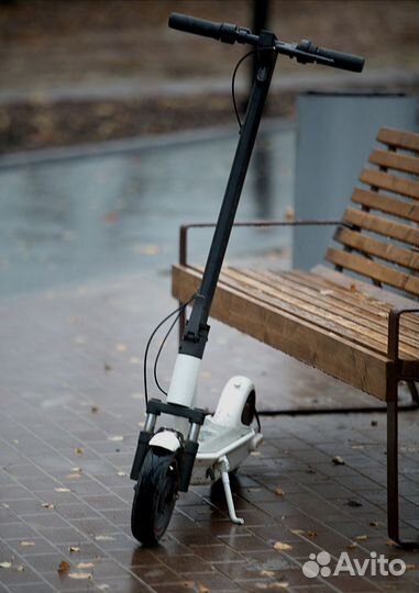 Электросамокат Yokamura i8 moto белый