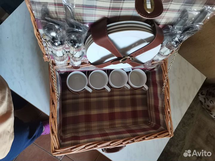 Набор столовых приборов для пикника