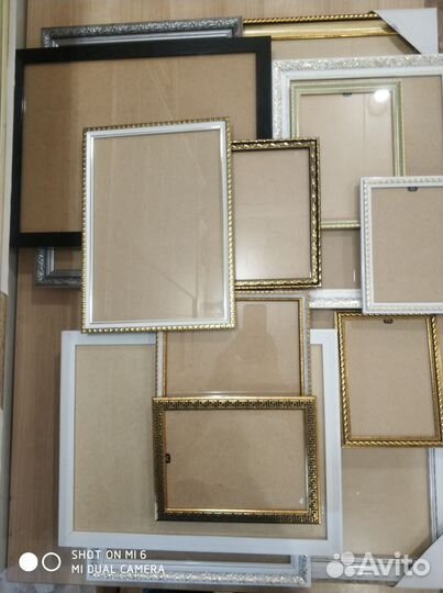 Рамки для фото и картин