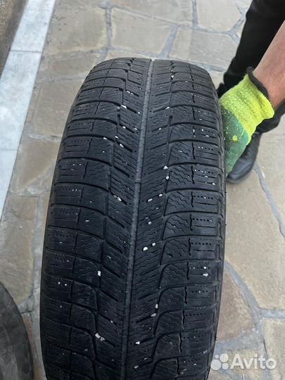 Michelin X-Ice XI3 205/65 R16