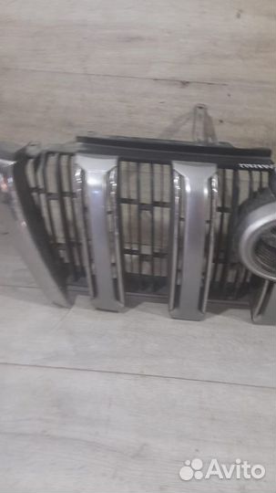 Решетка радиатора Toyota Land Cruiser Prado 150 С