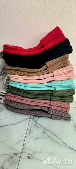 Шапки весна осень яркие плотные