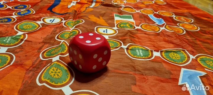 Головоломка, танграм, игра-ходилка Тачки