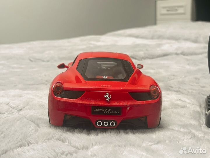 Машинка игрушкчная Rastar 488 italia
