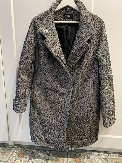 Пальто шерстяное 44/46