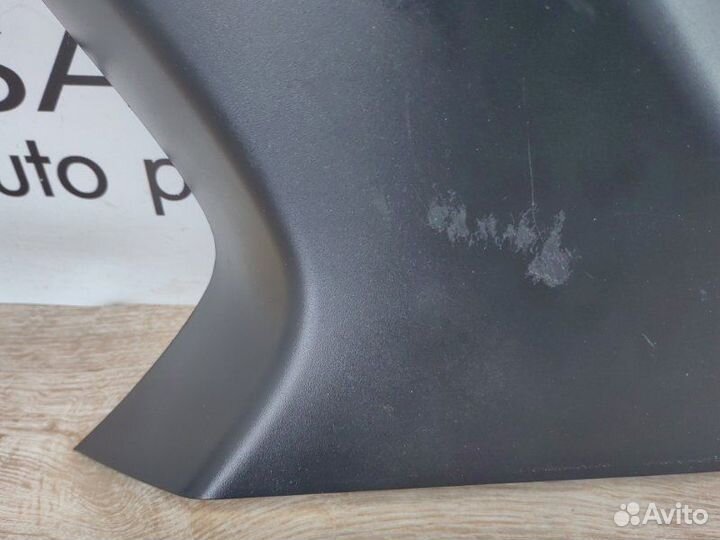 Накладка задней стойки задняя правая Bmw X5 Рест