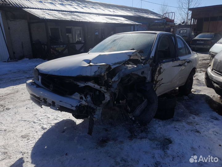 Авто в разбор на запчасти Toyota Corolla