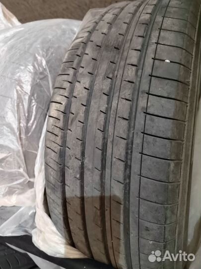 Yokohama BluEarth-XT AE61 225/60 R17 99V