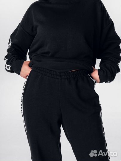 Спортивный костюм новый женский М