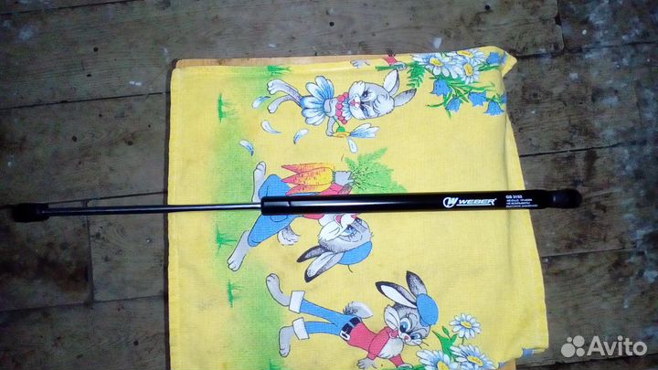 Амортизатор(упор) капота