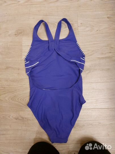 Купальник для девочки новый 152 см