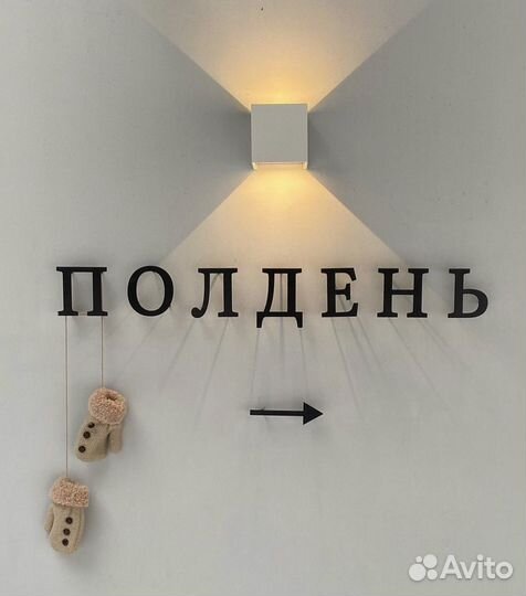 Повар в кафе с завтраками