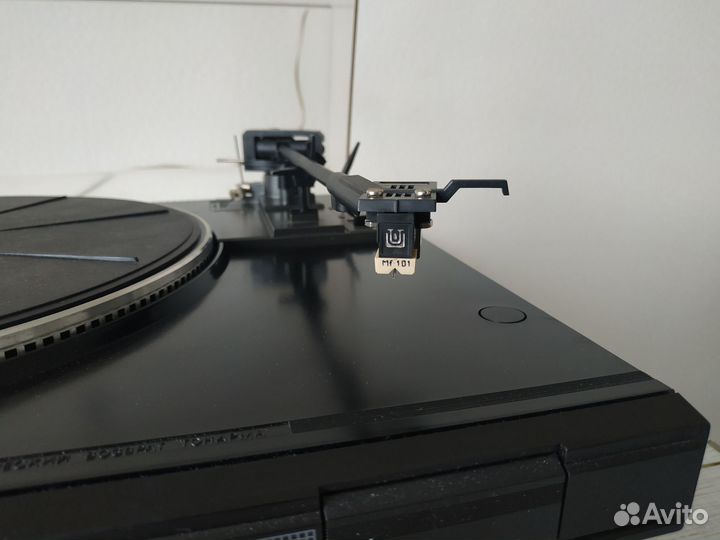 Проигрыватель винила Вега-122 с усилителем