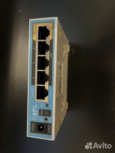 Wi-Fi роутер MikroTik hAP AC lite RB952Ui-5ac2nD