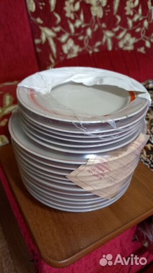 Набор тарелок новый