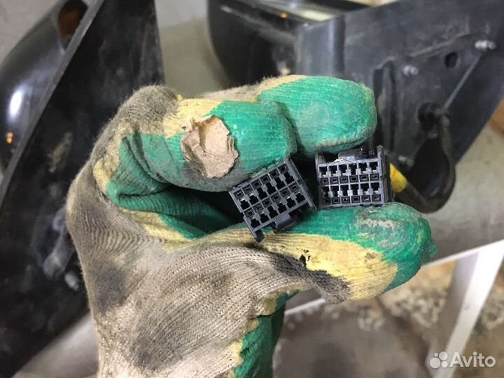 Зеркала Emgrand EC7 Бу, правое без стекла