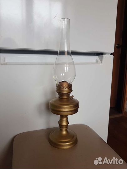 Лампа керосиновая