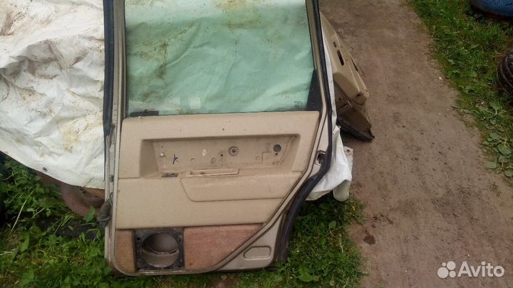 Двери задние volvo 850