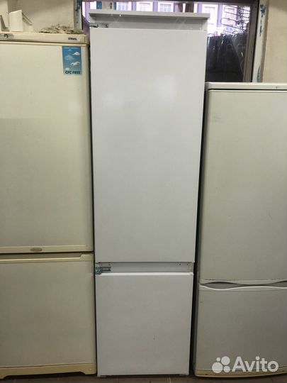 Встраиваемый холодильник hotpoint ariston италия