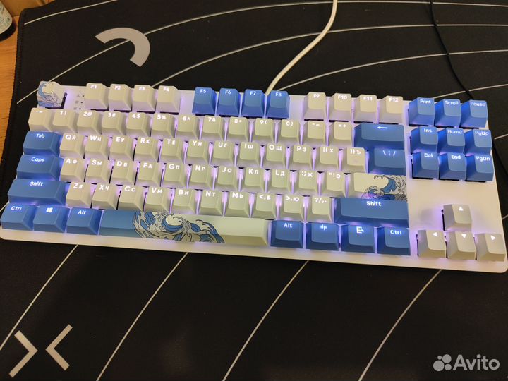 Red square keyrox tkl aquarius