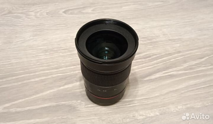 Объектив Samyang 35mm f/1.4 Canon EF